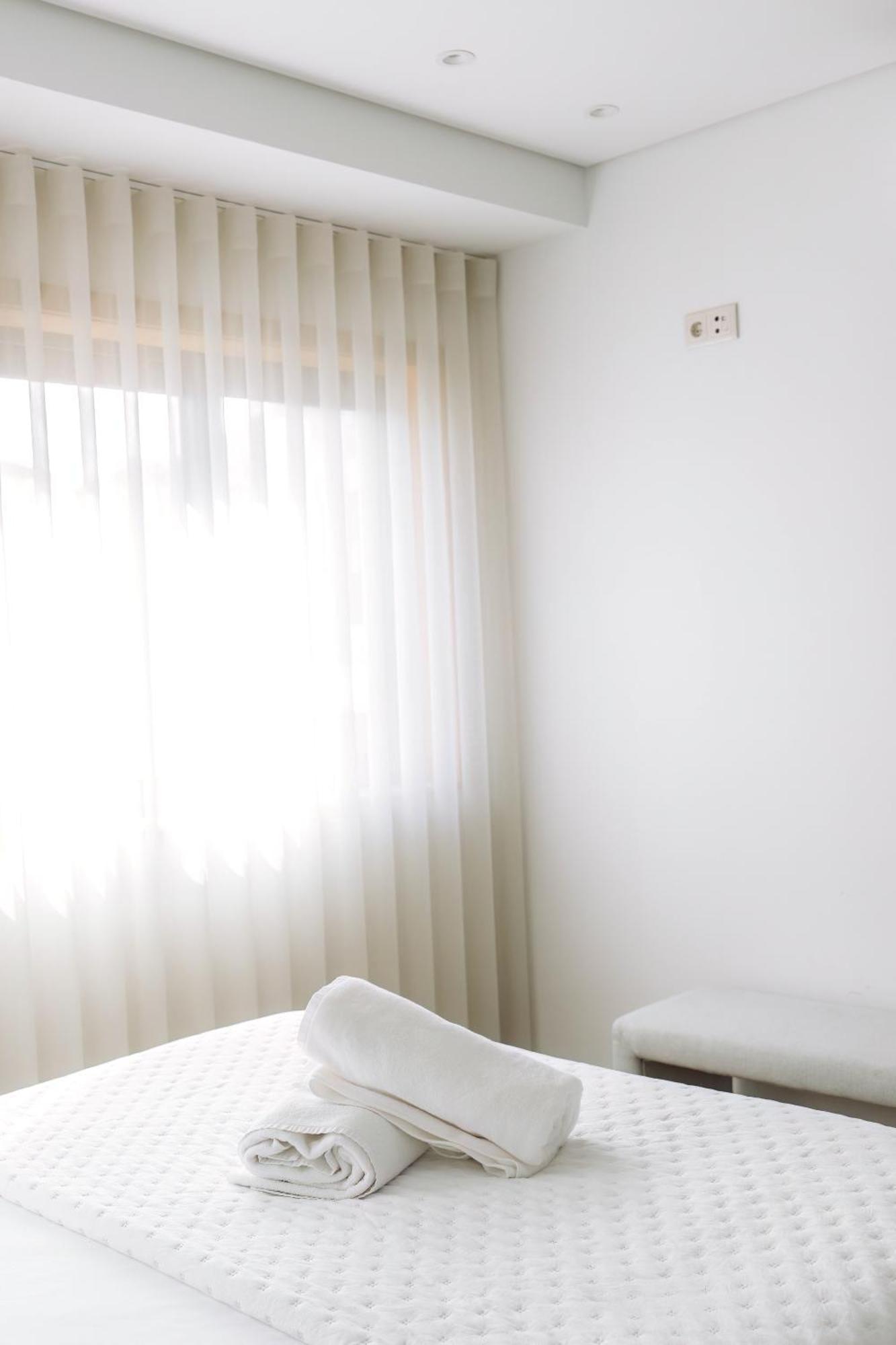 Alma Invicta Alegria Apartment Porto Exterior photo